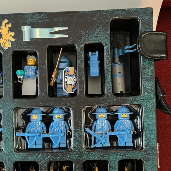 Lego Knights Kingdom Chess Set very rare retired set - Picture 8 of 16